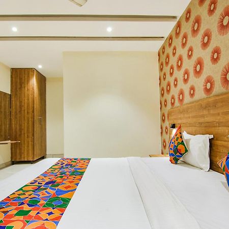 Fabhotel Golden Glory Neu-Delhi Exterior foto